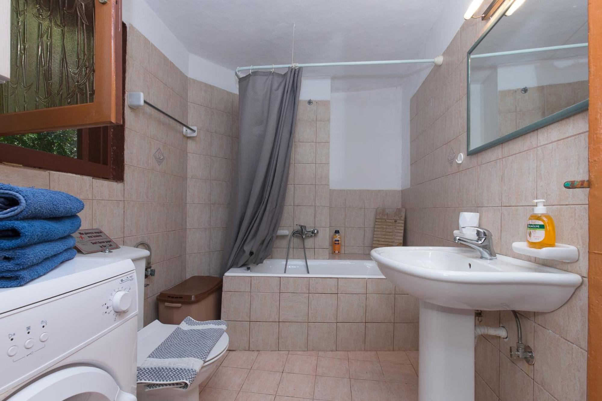 Apartament Sofiana'S Garden Retreat With Private Pool Dhrapaniás Zewnętrze zdjęcie